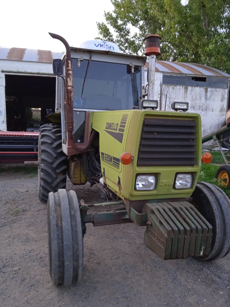 Tractor Zanello 220M