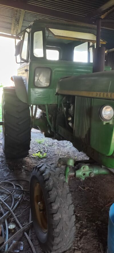 WhatsApp Image 2024-10-01 at 21.41.32 TRACTOR JOHN DEERE 2420