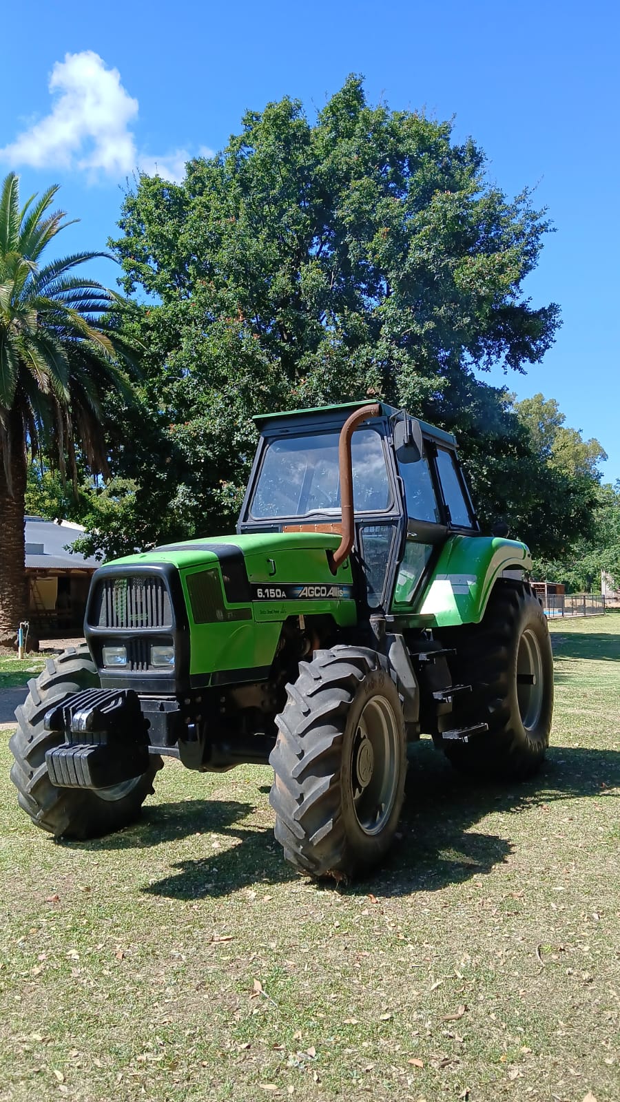 Tractor AGCO Allis 6.150 Año 2010 Doble tracción Muy buen estado mecánico Cabina nueva 4.760 horas