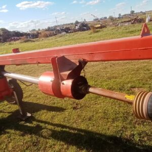 https://lpmagro.com.ar/producto/segadora-challeguer-1383-ano-2017-4mt-de-corte/