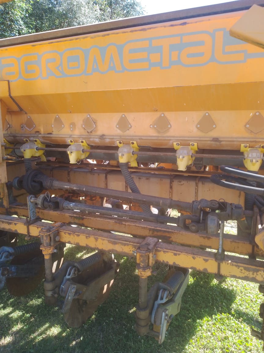 SEMBRADORA AGROMETAL TX MEGA