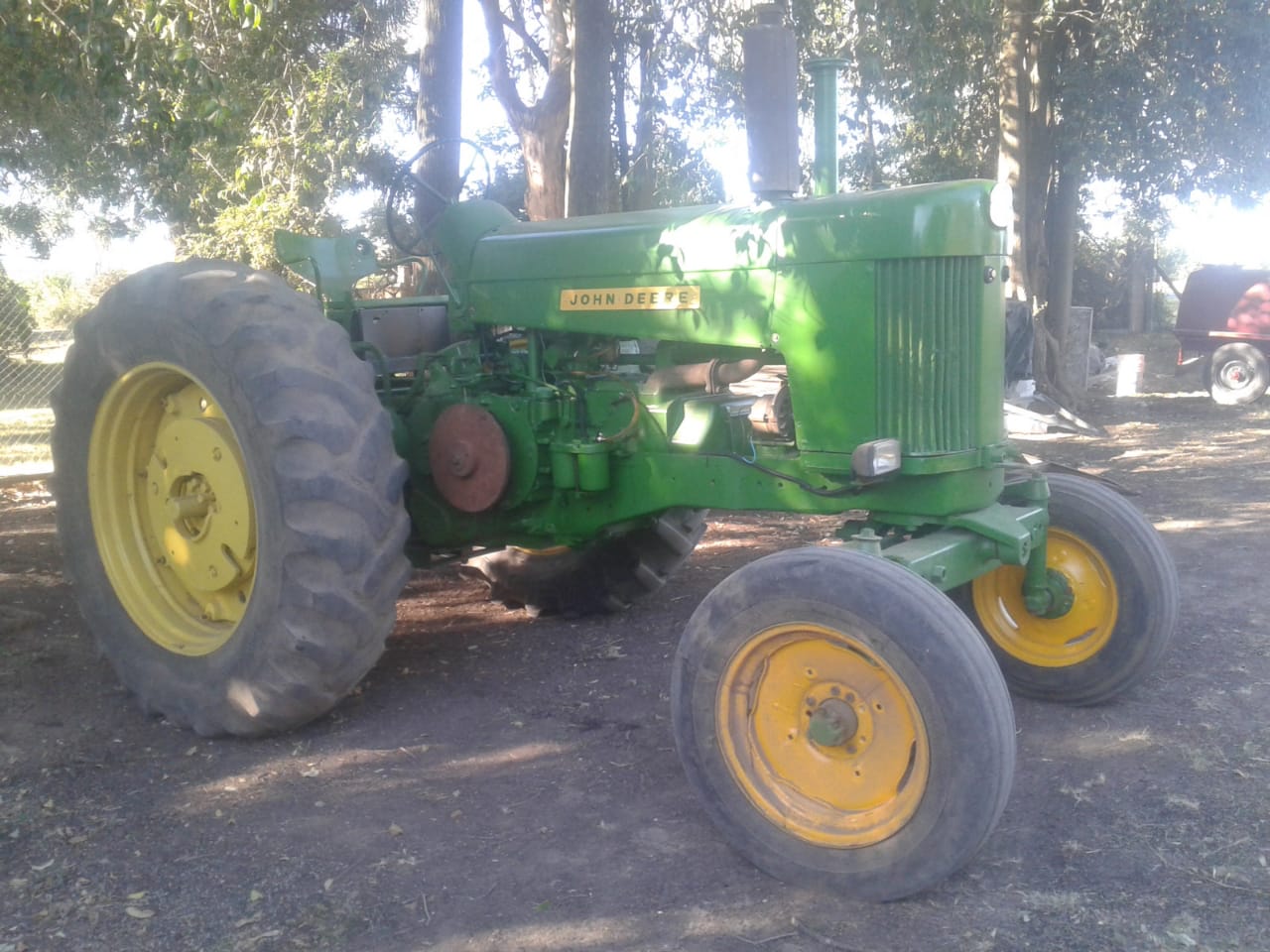 Tractor John Deere 730