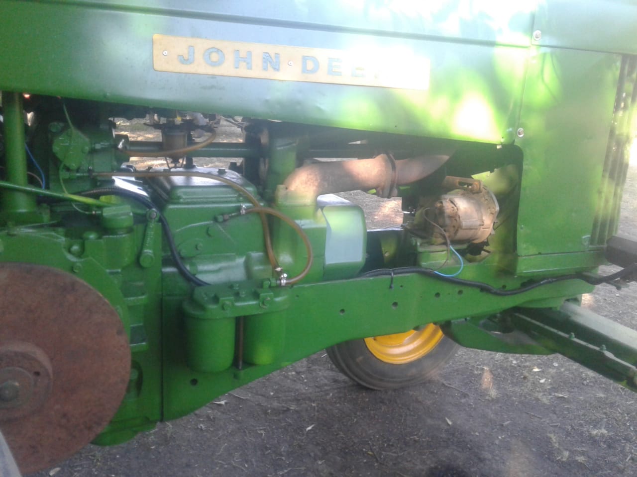 Tractor John Deere 730