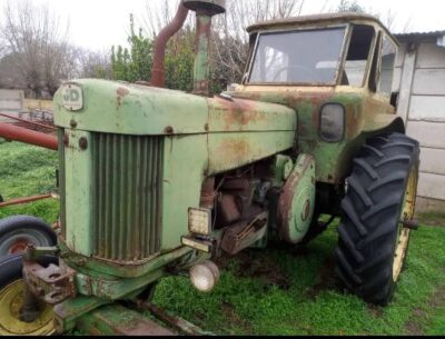 Tractor John Deere 730