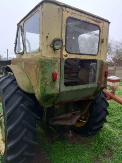 Tractor John Deere 730
