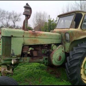 Tractor John Deere 730