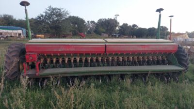 Sembradora Bertini 10000 de 23 a 17.5
