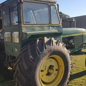Tractor John Deere 4530