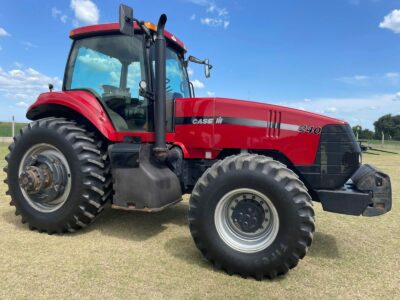 tractor Case IH Magnum 240