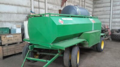 WhatsApp Image 2025-05-28 at 20.39.30 Acoplado Tanque Combinado Conese 3000 Lts en excelente estado a la venta en Balcarce