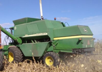 cosechadora John Deere 1550