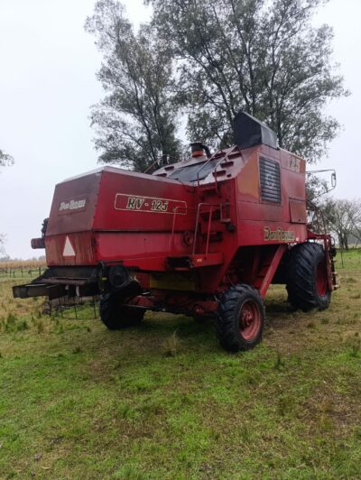 Cosechadora Don Roque 125 con motor Cummins y doble tracción