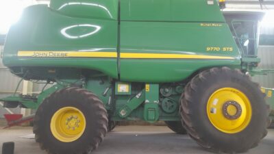 Cosechadora John Deere 9770 STS en excelente estado