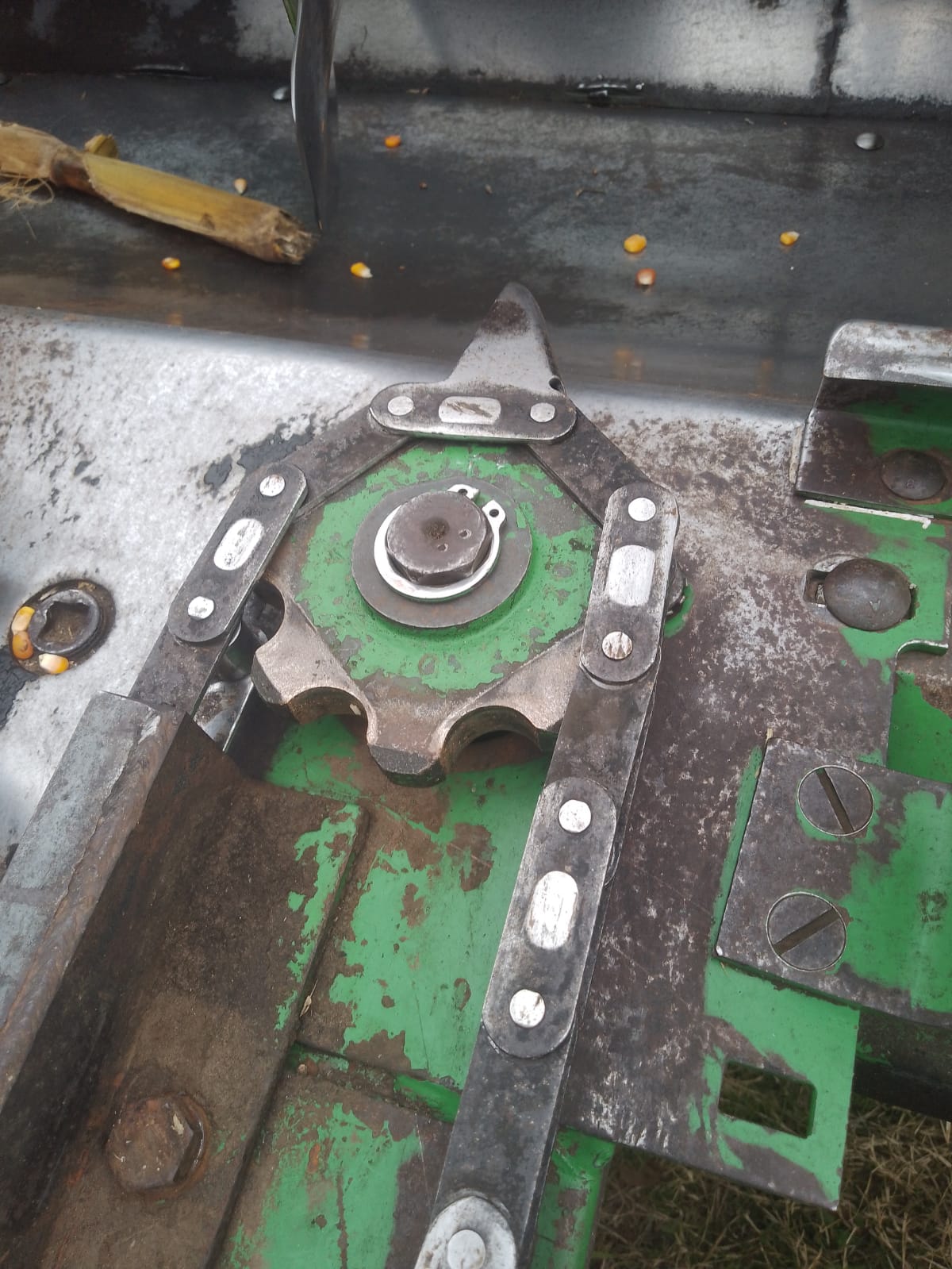 maicero John Deere de 8 a 70 año 2000 con cajas americanas