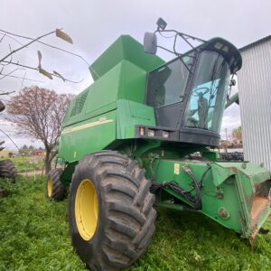 Cosechadora John Deere 1550 año 2003 en venta