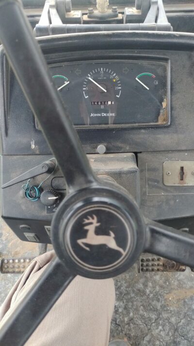 Tractor John Deere 6405 usado en venta