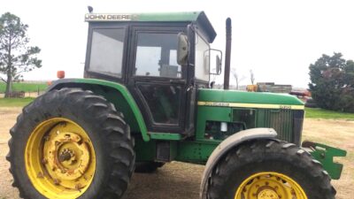 Tractor John Deere 6405 usado en venta