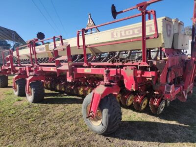 Sembradora Giorgi 26 a 35 a placa en venta