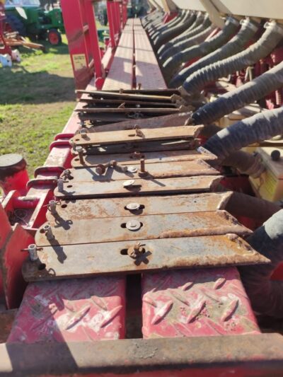 Sembradora Giorgi 26 a 35 a placa en venta