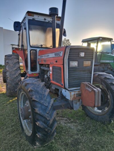 Tractor Massey Ferguson 1660