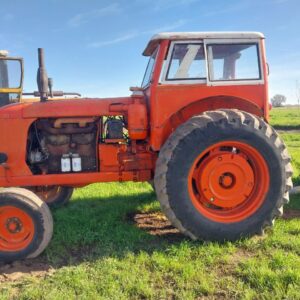 Tractor Fiat 780 con dirección hidráulica
