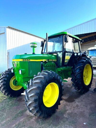 Tractor John Deere 3550